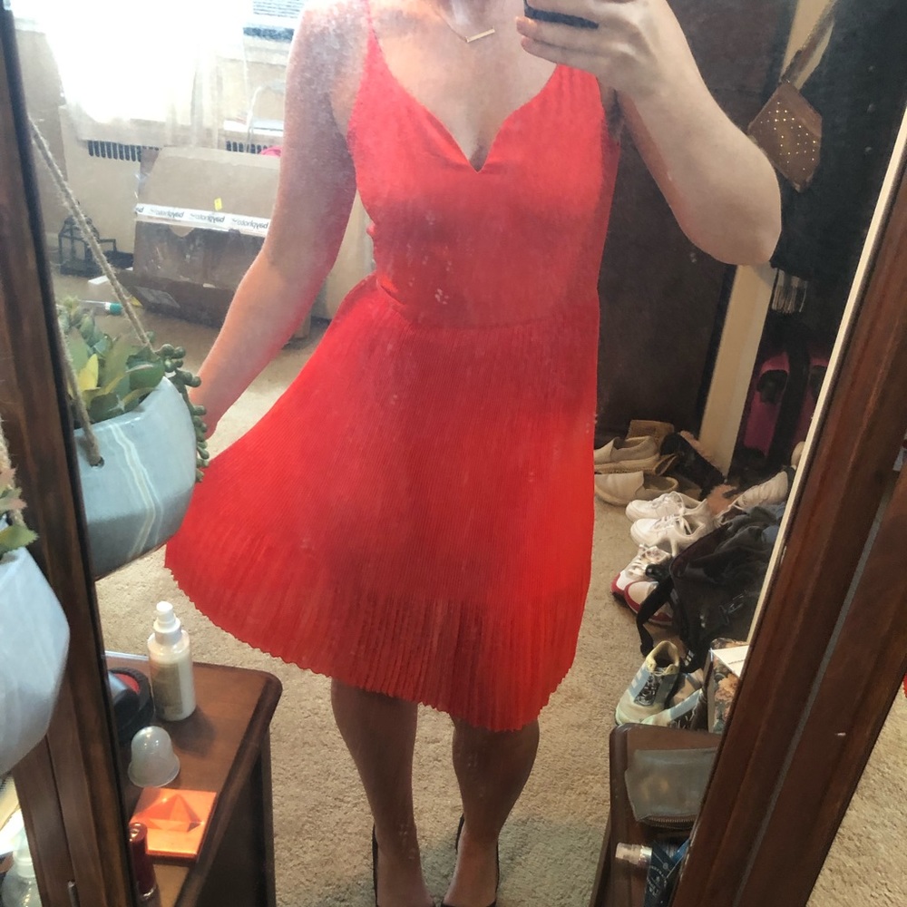 Storee Vibrant Red XS Dress
